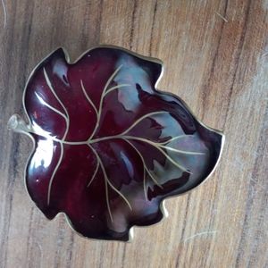 Carlton Ware Rouge Royale Lustre leaf dish circa